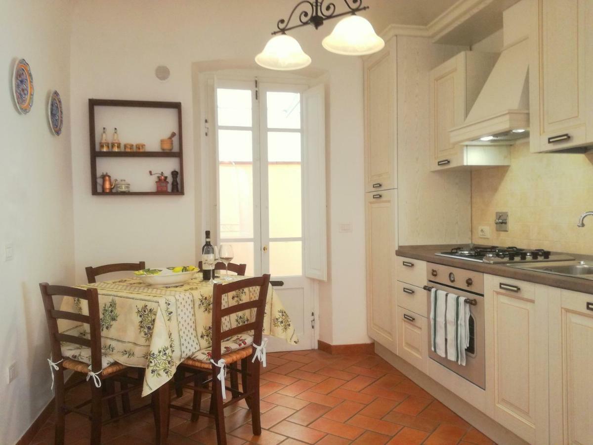 Datini Apartment Прато Екстериор снимка